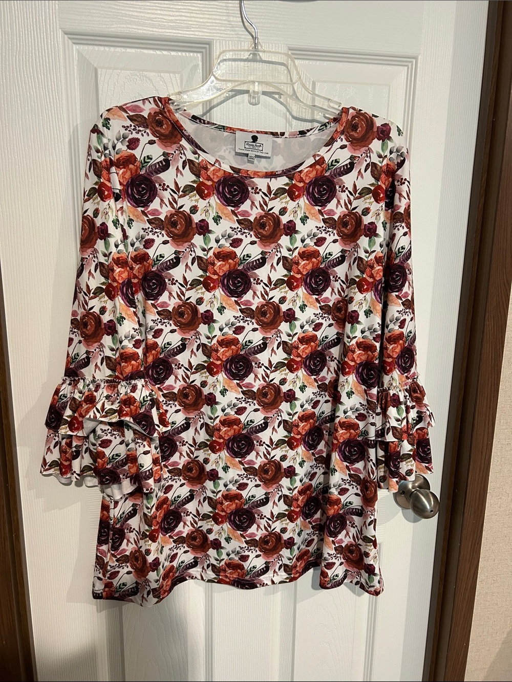 Floral Ruffle-Sleeve Women's Top -xxl dainty jewells